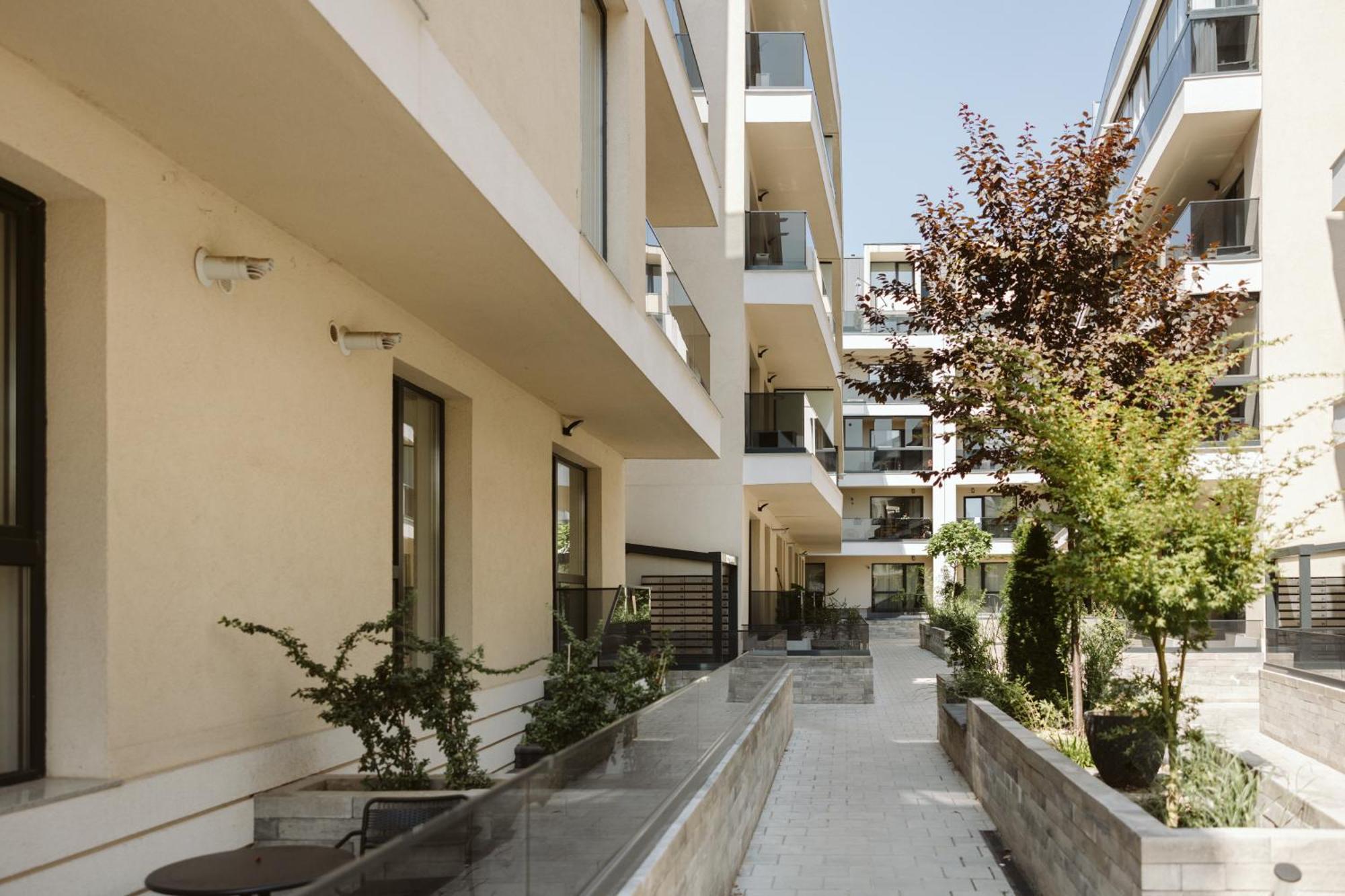 Pure Apartment Bucharest Exterior photo